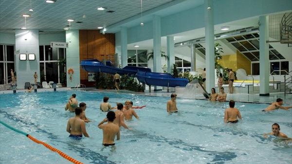 Krytý bazén v Sokolově  |  ---