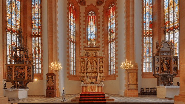 Kostel svaté Anny - nejstarší pozdněgotický kostel Saska