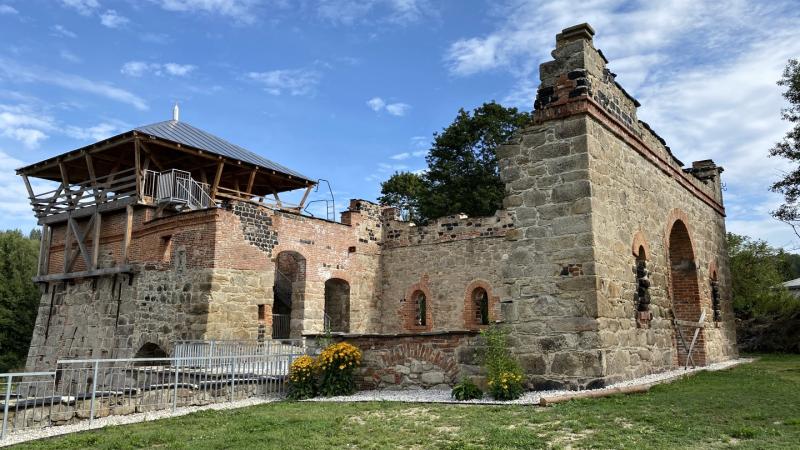 Bývalá vysoká pec v Šindelové prochází obnovou | Krušnohorci